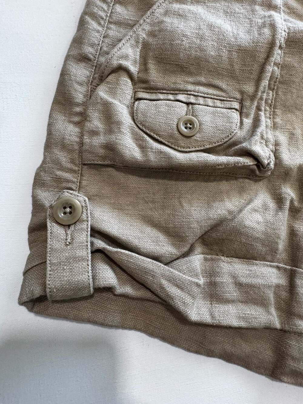 Old Navy Ultra Low Waist Khaki Linen Blend Utility Cargo Shorts - Picture 8 of 10